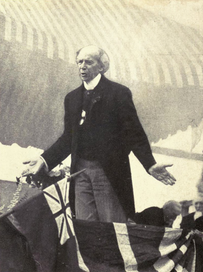 Wilfrid laurier essay image