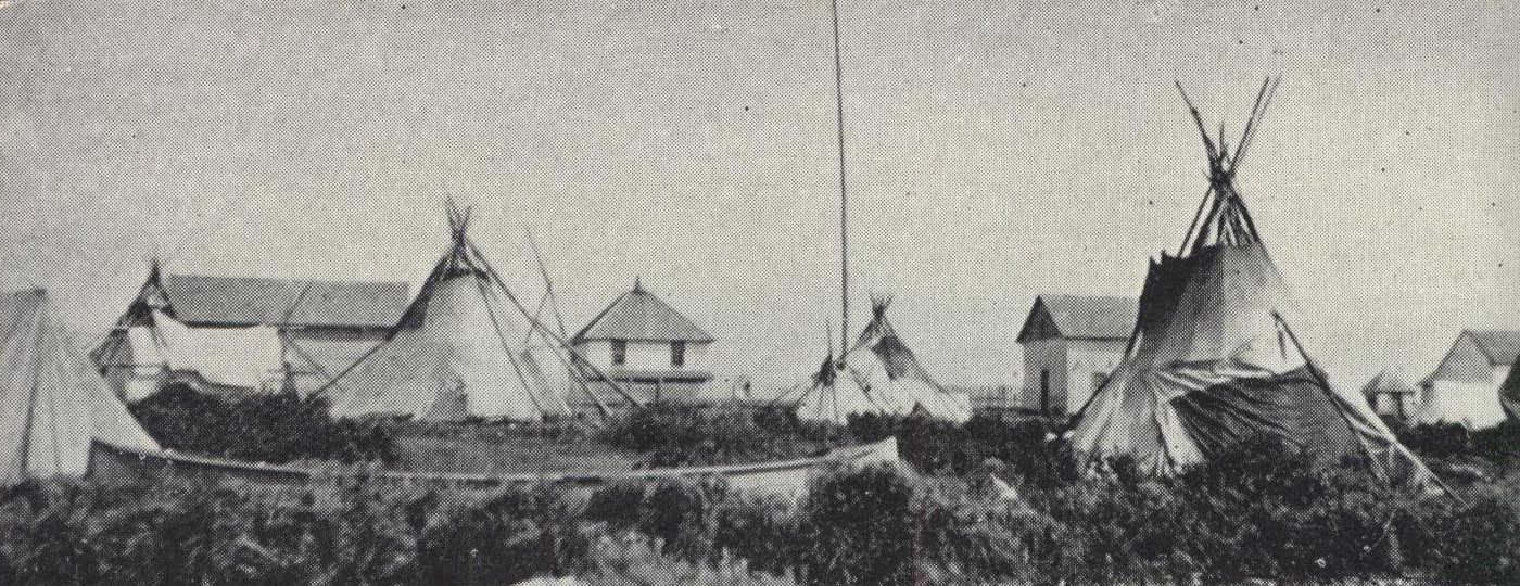 Settlement of tepees and huts in the tundra