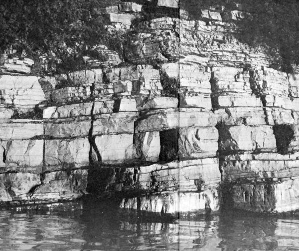 bedding and joints of Ottawa River bank