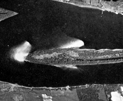 aerial view of Duck Island in middle of river in 1920s with no sand or washouts around shores