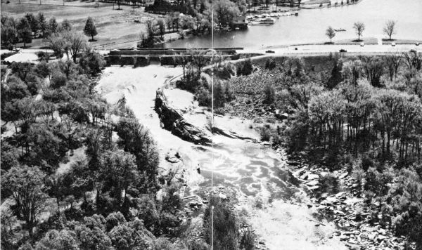 Hog’s Back dam and water overflow