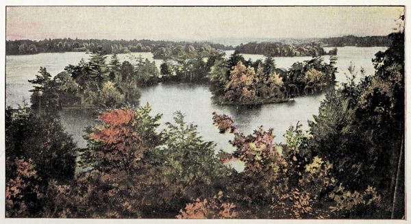 horseshoe-shaped island in middle of water-way