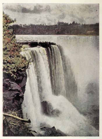 looking down on Horse-Shoe Falls from top of island